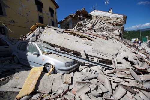Italia, lovită de cutremur Poza 54375