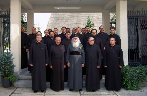 Formarea continuă a preoților din Mitropolia Banatului Poza 53821
