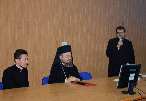 Întâlnirea profesorilor de religie din judeţul Hunedoara Poza 52565
