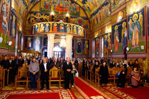 Sfântul Ierarh Teodosie, sărbătorit la Catedrala Arhiepiscopală din Buzău Poza 52522