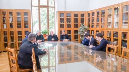 Vizită academică la Facultatea de Teologie Ortodoxă din Capitală Poza 51157