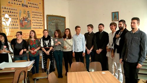 Întâlnirea tinerilor creștin ortodocși din Arhiepiscopia Sibiului Poza 50569