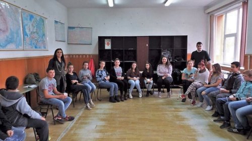 Activități interactive cu tinerii la Teiuș, Protopopiatul Blaj Poza 50376