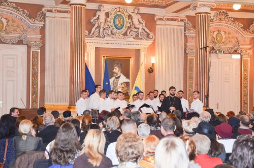 Concert aniversar al corurilor Facultăţii de Teologie Ortodoxă „Ilarion V. Felea” din Arad Poza 49991
