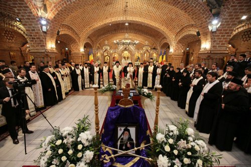 Înaltpreasfințitul Justinian va fi înmormântat la Rohia Poza 49937