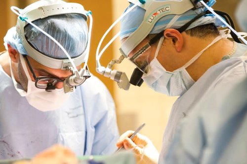 Copii operaţi pe cord deschis de medici americani şi români Poza 49857