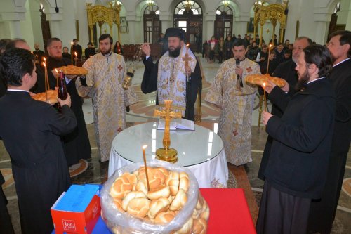 Rugăciune pentru Arhiepiscopul Justinian, la Caransebeș Poza 49646