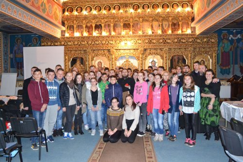Întâlnirea tinerilor ortodocşi din oraşul Anina Poza 49302