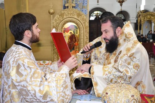 Zile de sărbătoare şi Liturghii arhierești în Mitropolia Banatului Poza 49152