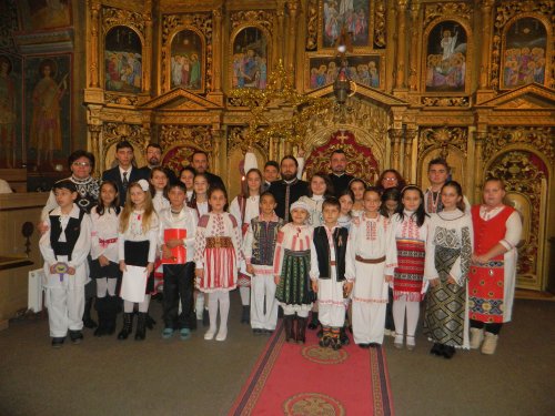 Lansare de carte la Biserica „Sfântul Ierarh Nicolae” din Bocşa Română Poza 47988