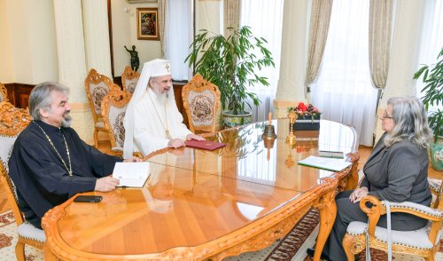 Ambasadorul Israelului la Bucureşti în vizită la Patriarhia Română Poza 47198