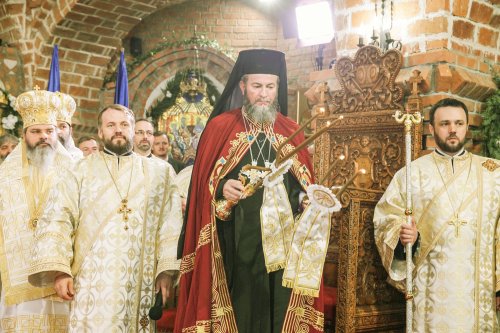 Întronizarea noului Episcop al Maramureșului și Sătmarului Poza 46979