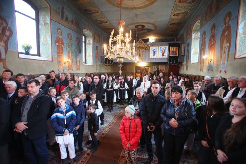 Ctitoria Sfântului Andrei Șaguna de la Roșia Poza 46293