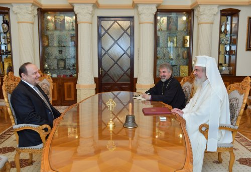 Ambasadorul Republicii Croația la București, în vizită la Patriarhia Română Poza 45963