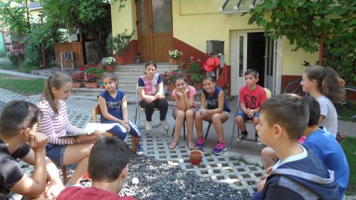 Proiecte educative și activități cu tinerii la Slimnic, Sibiu Poza 45455