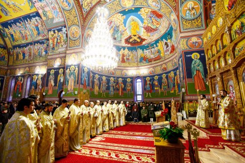 Seminariile teologice din Muntenia și-au serbat ocrotitorii Poza 45322