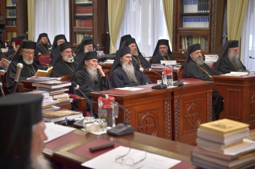 Sfântul Sinod s-a întrunit în ședință de lucru     Poza 44862