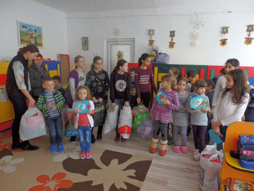 Daruri pentru copiii sărmani din Craiova Poza 44597