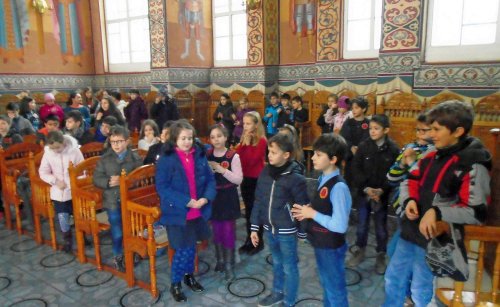 „Masa prieteniei” pentru elevii şcolii clujene „Constantin Brâncuși”  Poza 44030