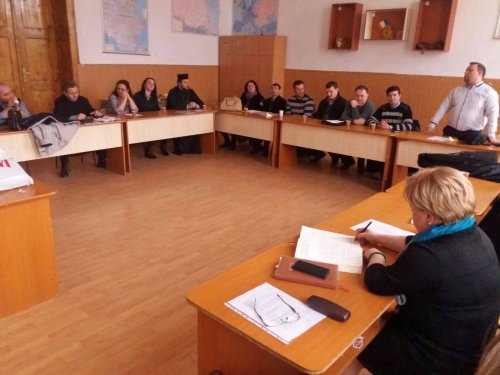 Activitate metodică a profesorilor de religie din Arad Poza 43997