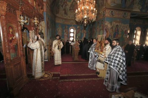 Slujire arhierească la Mănăstirea Izvoru Mureșului, Harghita Poza 43491