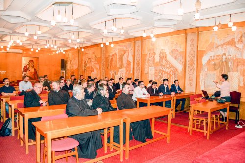 Conferință despre iconarii bănățeni la Timișoara Poza 42353