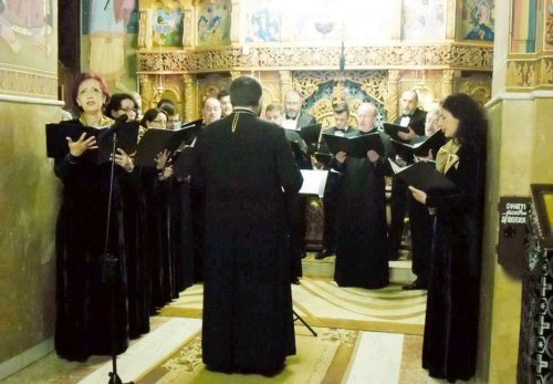 Concert coral „Privegheați și vă rugați” la Deva Poza 42133