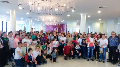 Copii cu Sindrom Down, în vizită la Floreşti, Cluj Poza 42134