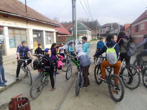 „Descoperim trecutul pe bicicletă!”, la Nou Român, Avrig Poza 40714
