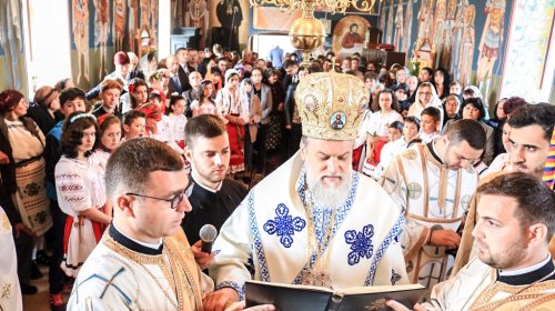 Sfințiri de biserici în Muntenia și Dobrogea  Poza 39816