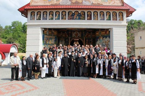IPS Arhiepiscop Irineu, în vizită în Protopopiatul Sighişoara Poza 39097
