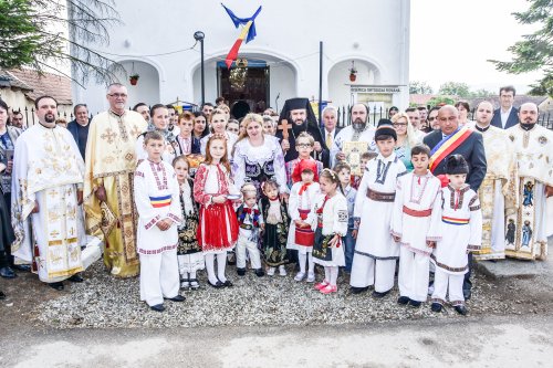 Sărbătoarea Sfinților Împărați Constantin și Elena în Banat Poza 38899