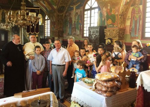Daruri pentru copiii din Nou Român, județul Sibiu Poza 37567