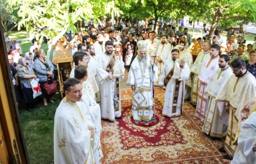Slujiri arhiereşti în Mitropolia Munteniei şi Dobrogei Poza 36936