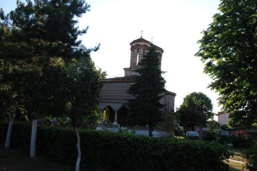 Biserici închinate Sfinţilor Apostoli în Oltenia Poza 36840