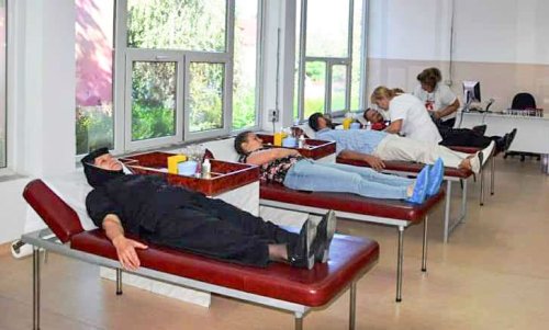 Donare de sânge în Arhiepiscopia Aradului Poza 36670