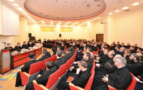 Conferinţe pastoral-misionare în Arhiepiscopia Târgoviştei Poza 36113