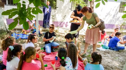 Activități cu tineri din București și Slobozia Poza 35018