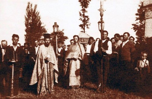 Patriarhul Teoctist - momente importante din perioada în care a fost Mitropolit  al Moldovei şi Sucevei Poza 34916