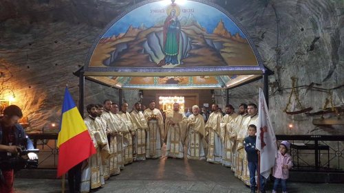 Sfânta Cuvioasa Paraschevi, cinstită în Salina Târgu Ocna Poza 34869