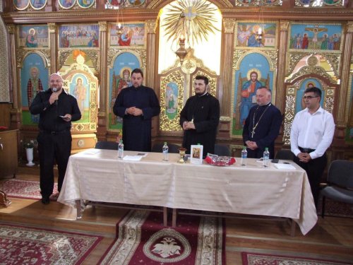 Lansare de carte la Biserica „Sfinții Apostoli Petru și Pavel” din Luduș, Mureș Poza 34155