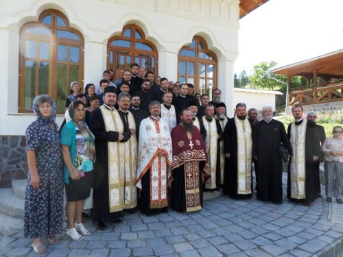 Moment comemorativ la Mănăstirea Făgeţel Poza 34139