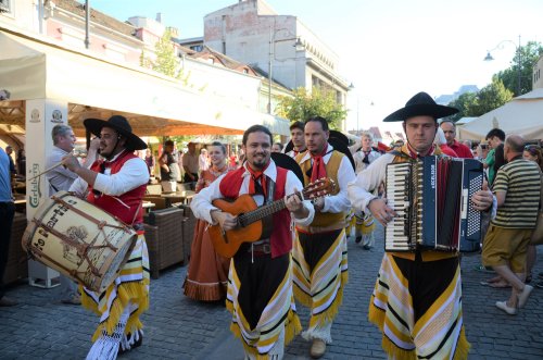 Festivalul Internațional de Folclor „Cântecele Munților”, la Sibiu Poza 34032
