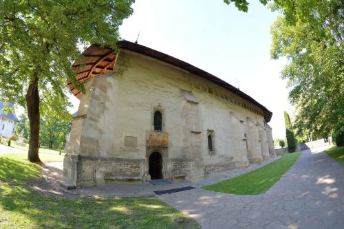 „Restaurarea şi conservarea patrimoniului cultural la Mănăstirea Bogdana” Poza 33916