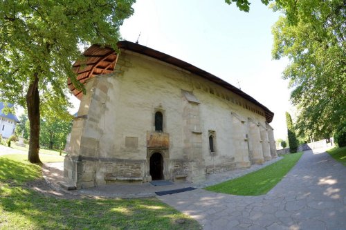 „Restaurarea, Conservarea Patrimoniului Cultural la Mănăstirea Bogdana“   Poza 33241