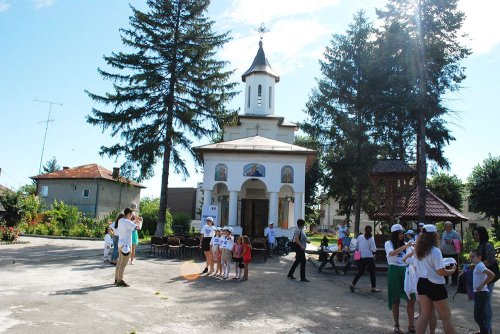 Hram la Mănăstirea Logreşti şi Biserica Harşu Poza 32323