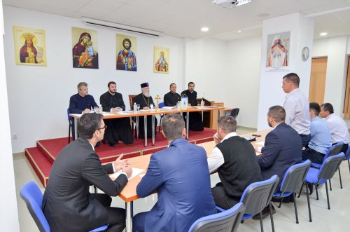 Capacitate preoţească la Târgoviște și Galați Poza 31633