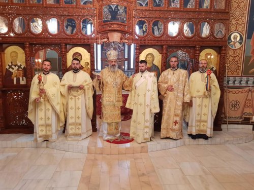 Liturghie arhierească la Seminarul albaiulian Poza 31606