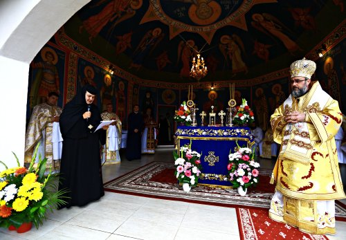 Sărbătoarea Sfântului Teodosie de la Mănăstirea Brazi Poza 31472