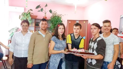 Femeile ortodoxe vâlcene, alături de copiii Centrului „Ana” din Râmnic Poza 31318
